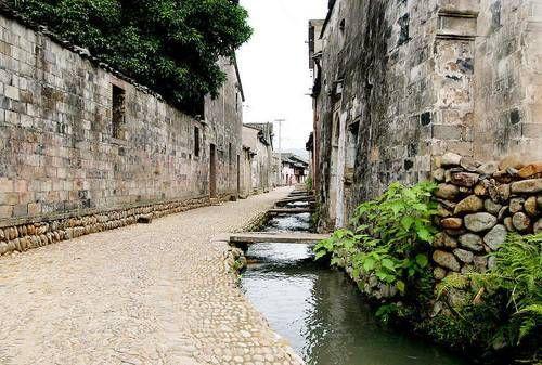 市交通运输局开展“筑牢思想防线，守住廉洁底线”主题党日活动